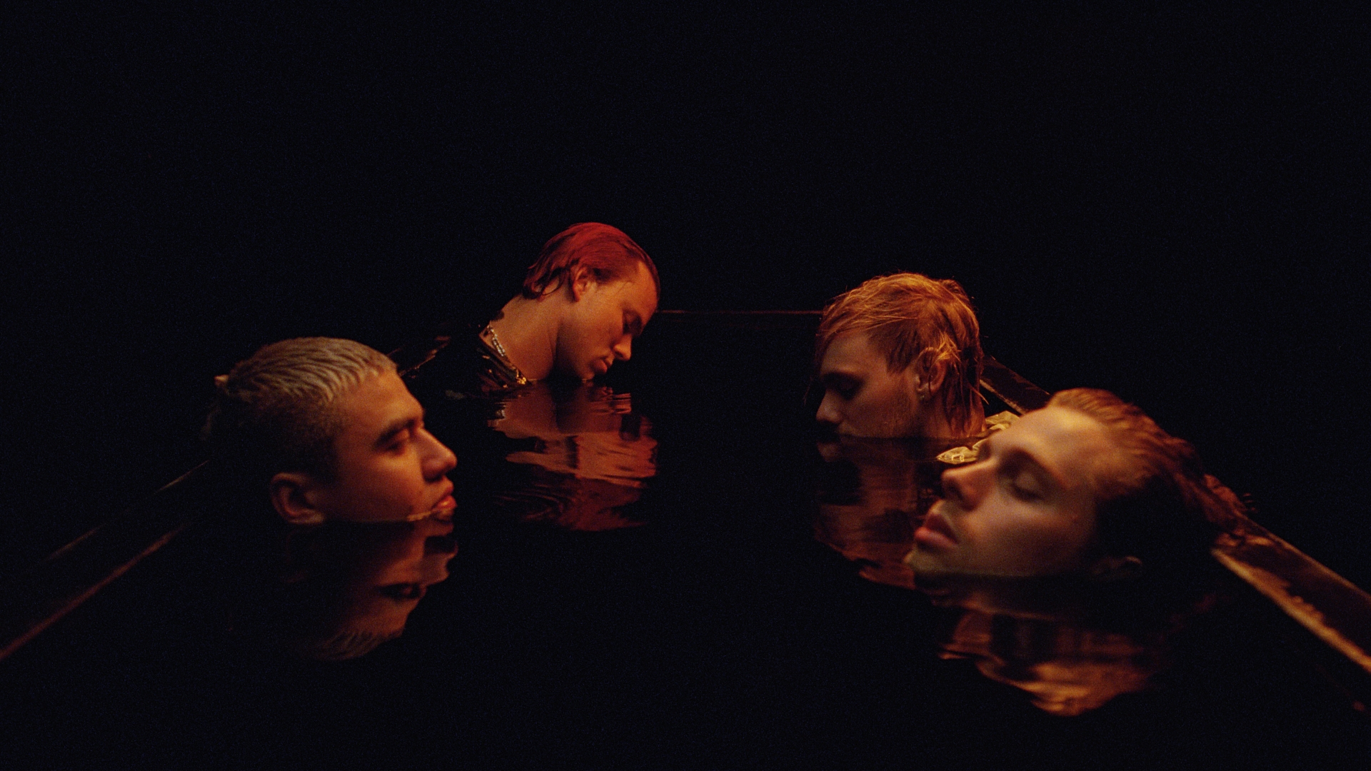 Easier - 5Sos — frame 3