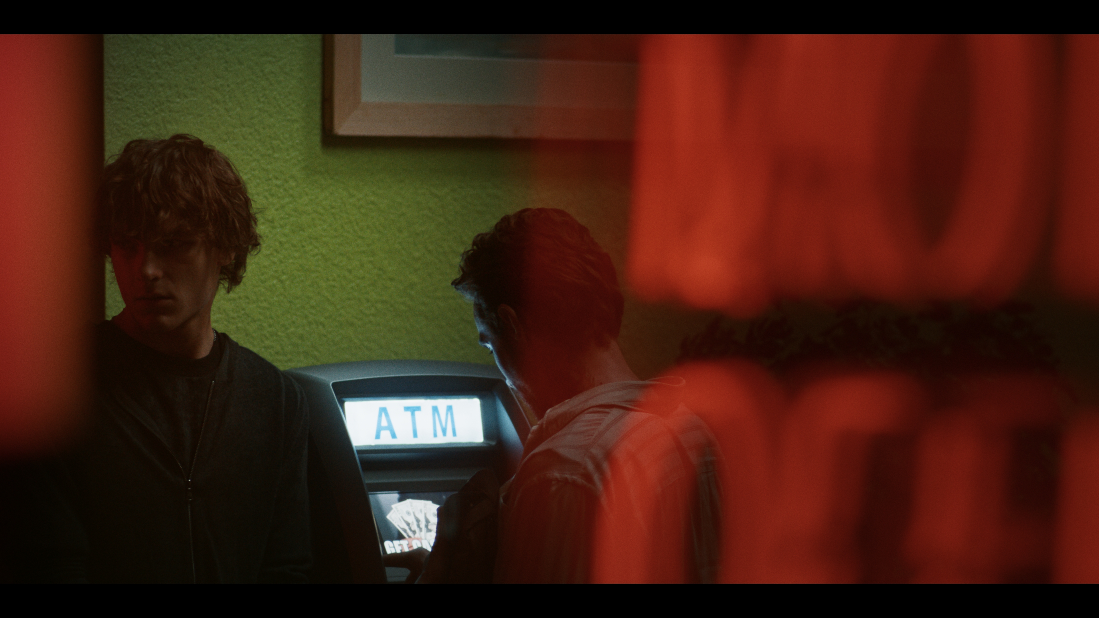 Idiots — frame 28